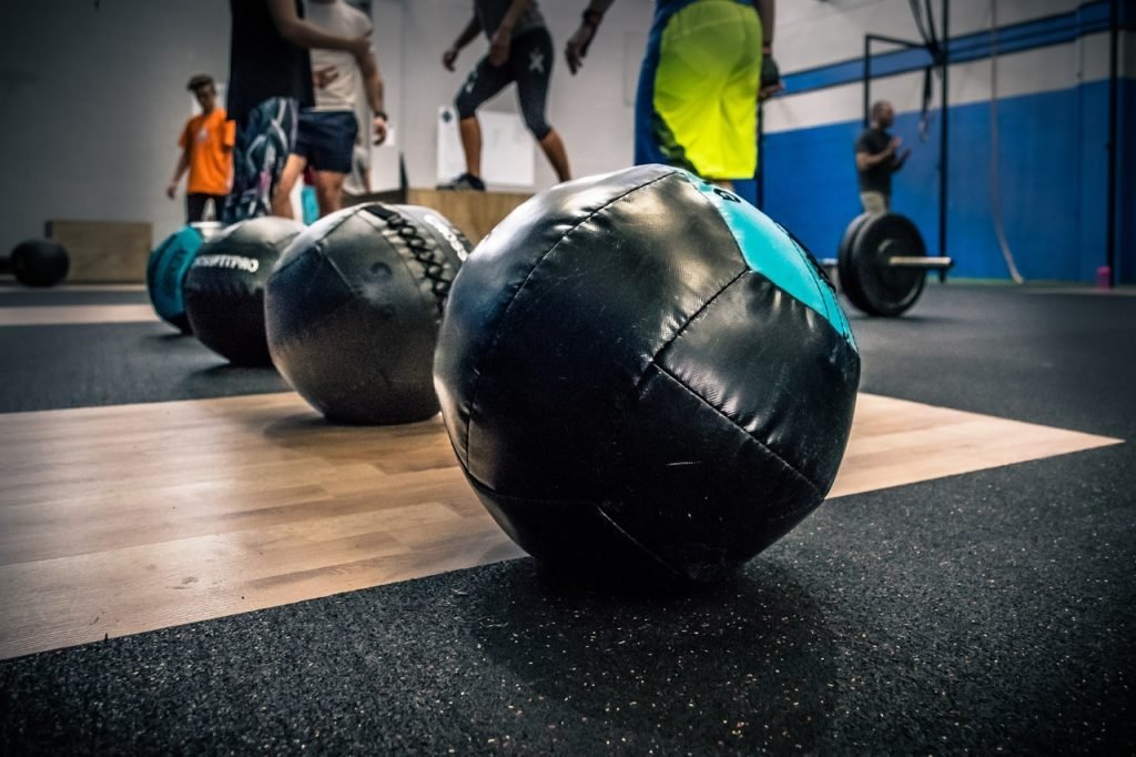 medicine ball throws agility exercise