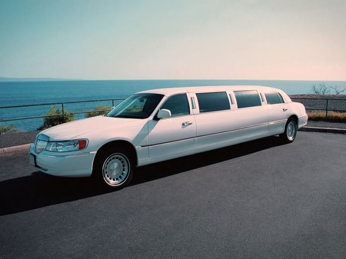 Luxury VIP Limo Services for Better Experience