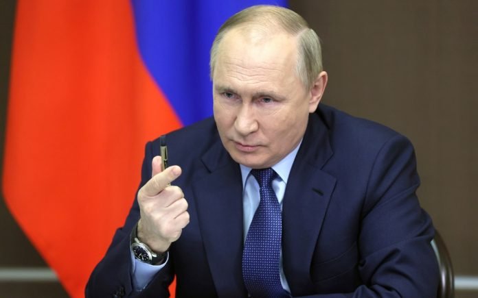 Putin announces to strengthen Russian forces