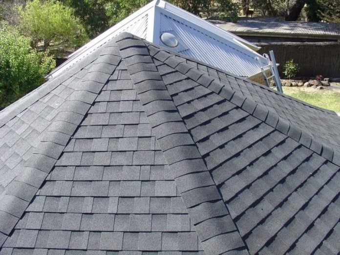 asphalt shingle roof