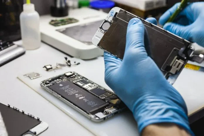 Mobile Phone Repair Near Me: Finding Reliable and Efficient Solutions